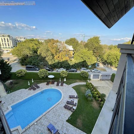 Stunning 2-Bed Apartment In Sea Resort Varna Святые Константин и Елена Экстерьер фото