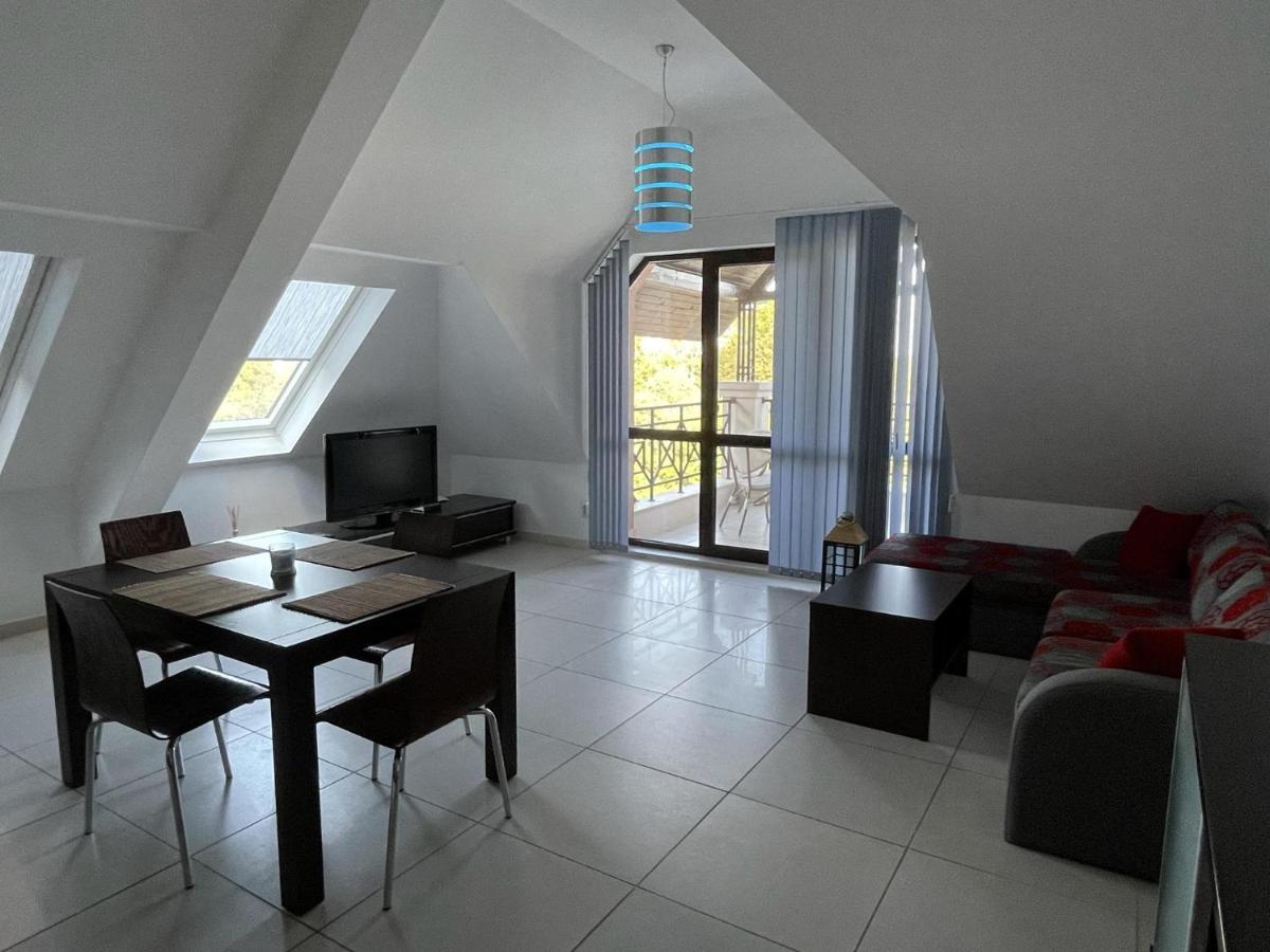 Stunning 2-Bed Apartment In Sea Resort Varna Святые Константин и Елена Экстерьер фото